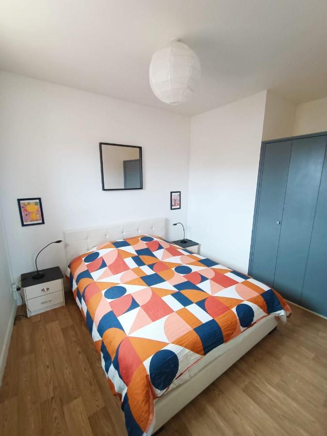 Appartement Coeur Centre-Ville Cosy Et Chaleureux Rue Carnot Chalons en Champagne Luaran gambar